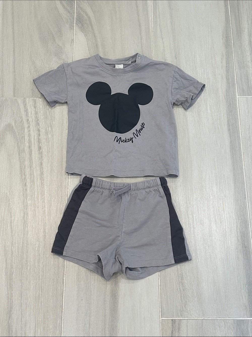 H&M Disney 2T Gray and Black Mickey Tee & Shorts Set